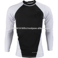 schwimmen badeanzug kompression tragen rashguard